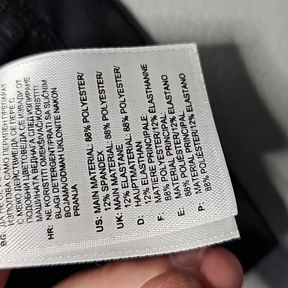 REEBOK black XL athletic tank top - Picture 6 of 6